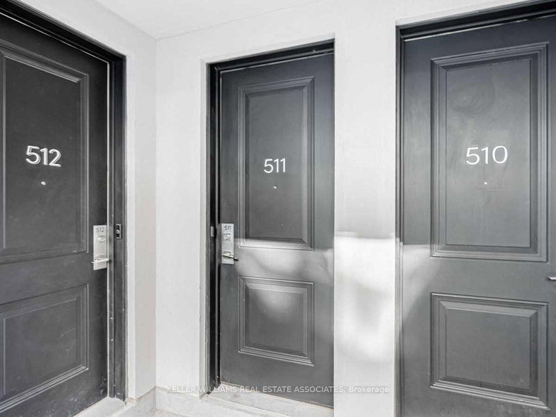 511 - 657 Cricklewood Dr, Mississauga, L5G 0B8 | Image 2