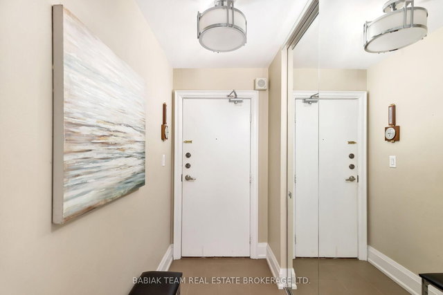 Ph 7 - 50 Quebec Avenue