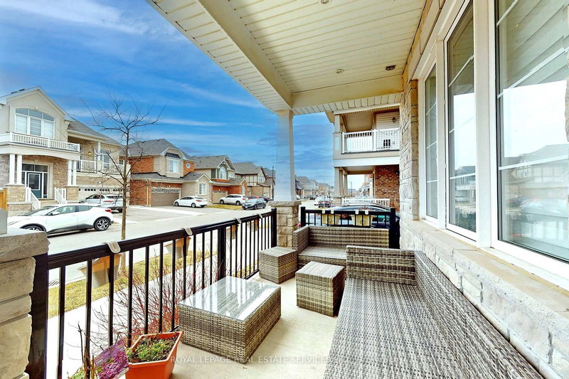 274 Hinton Terr S, Milton, L9E 1C8 | Image 3