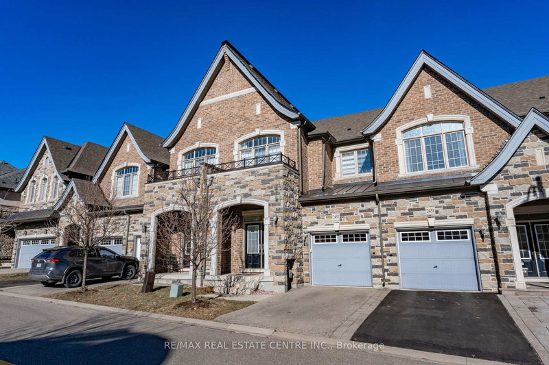 2453 Village Common, Oakville, L6M 0S2 | Image 3