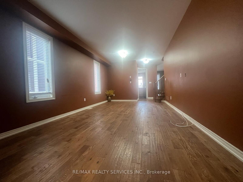112 Amaranth Cres, Brampton, L7A 0L5 | Image 3