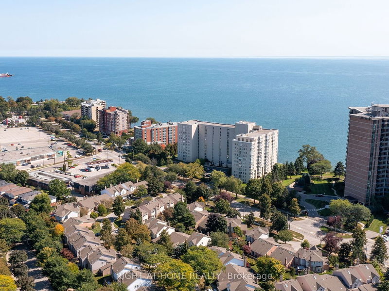 home for sale on 301-5280 Lakeshore Road