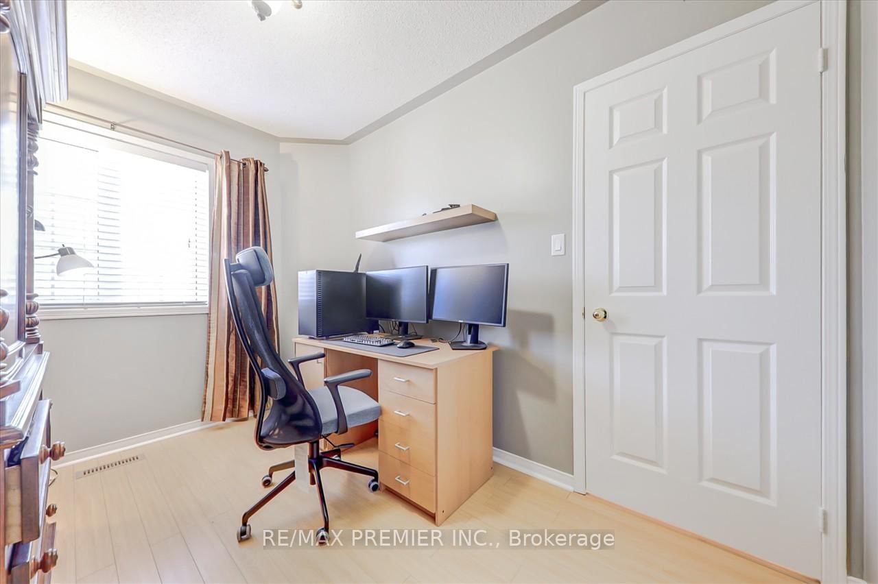Listing Image 33