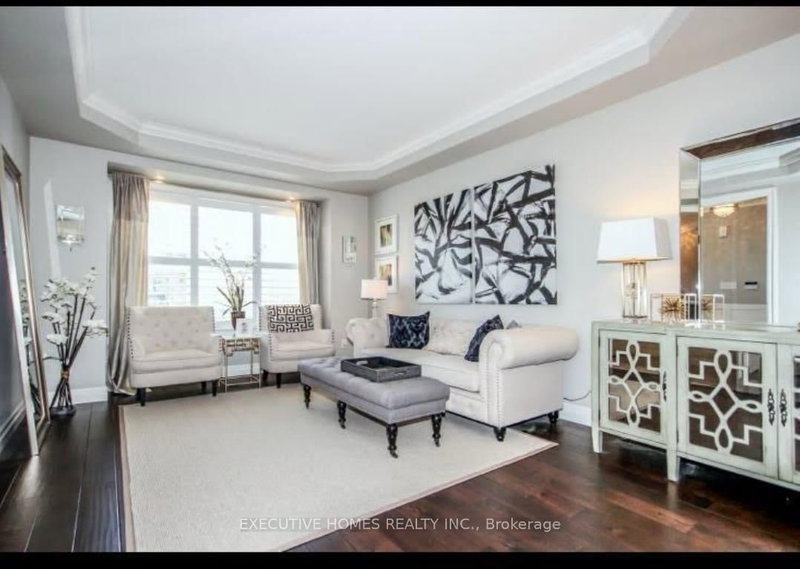 1211 Winter Cres, Milton, L9T 6V8 | Image 3