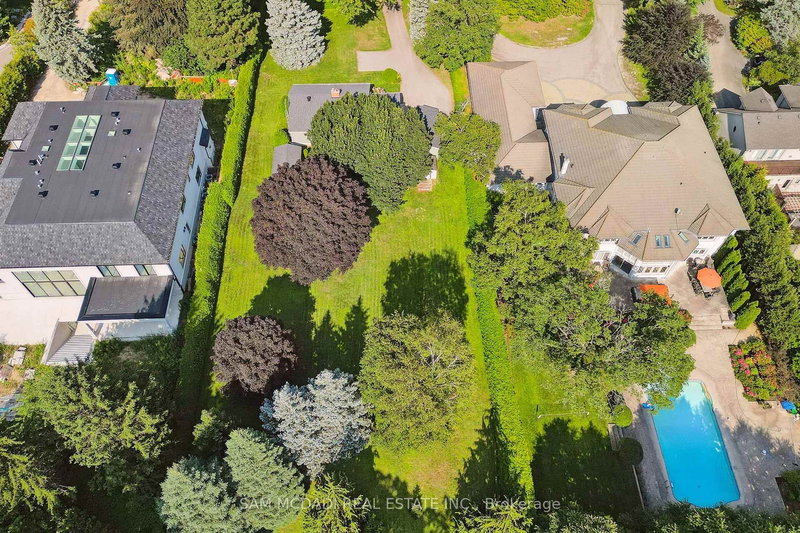 392 Fourth Line, Oakville, L6L 5A4 | Image 3