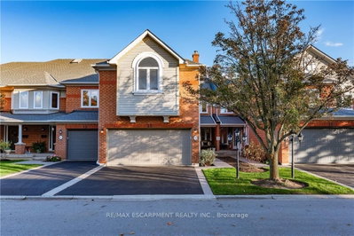 Townhouse sold at 12-2103 Berwick Drive, Burlington, Ontario, L7M 4B7 - Rose - MLS: W8057882