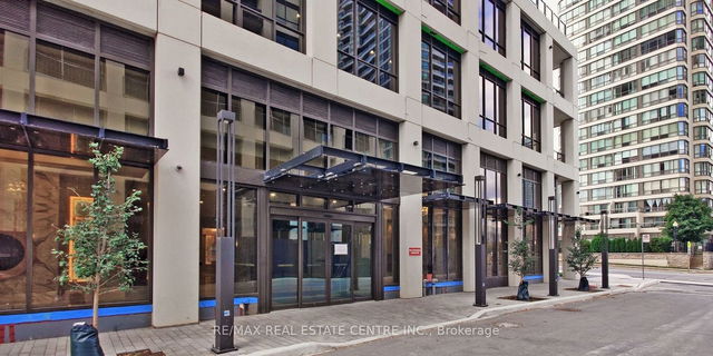 907 - 36 Elm Drive