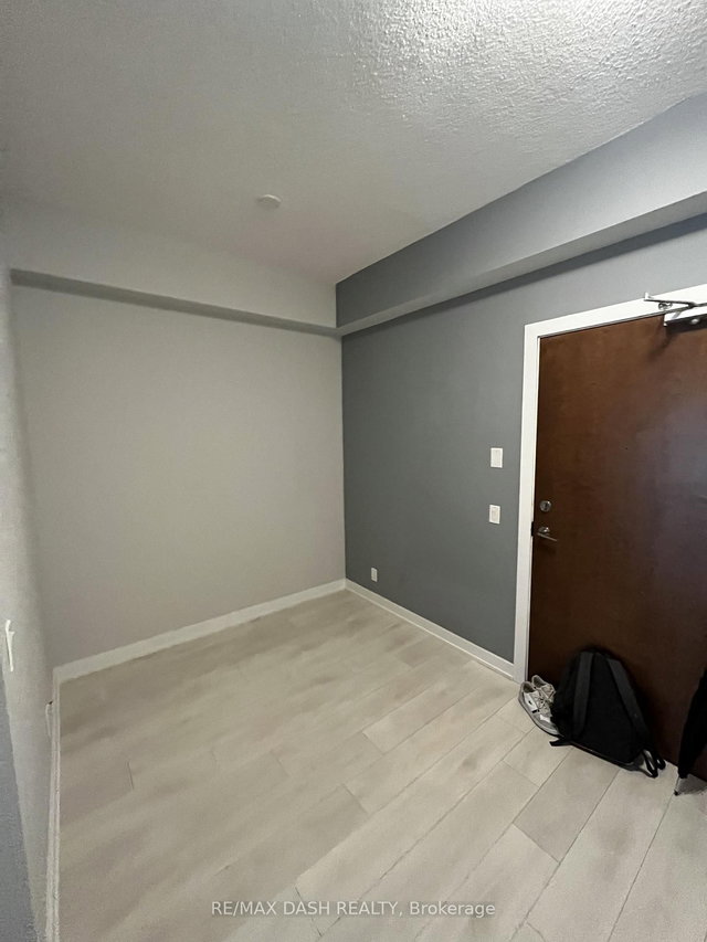 4303 - 2220 Lakeshore Boulevard W