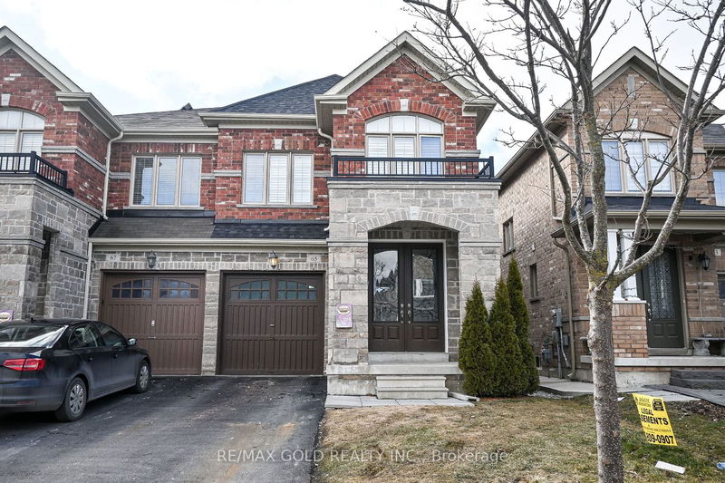 home for lease on Lower-65 Campwood Crescent