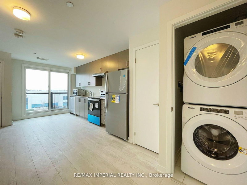 420 - 3401 Ridgeway Dr W, Mississauga, L5L 0B9 | Image 2