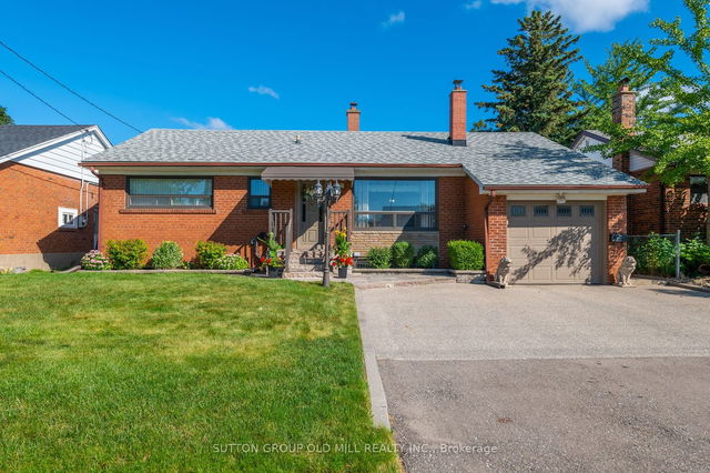 100 Ambleside Avenue