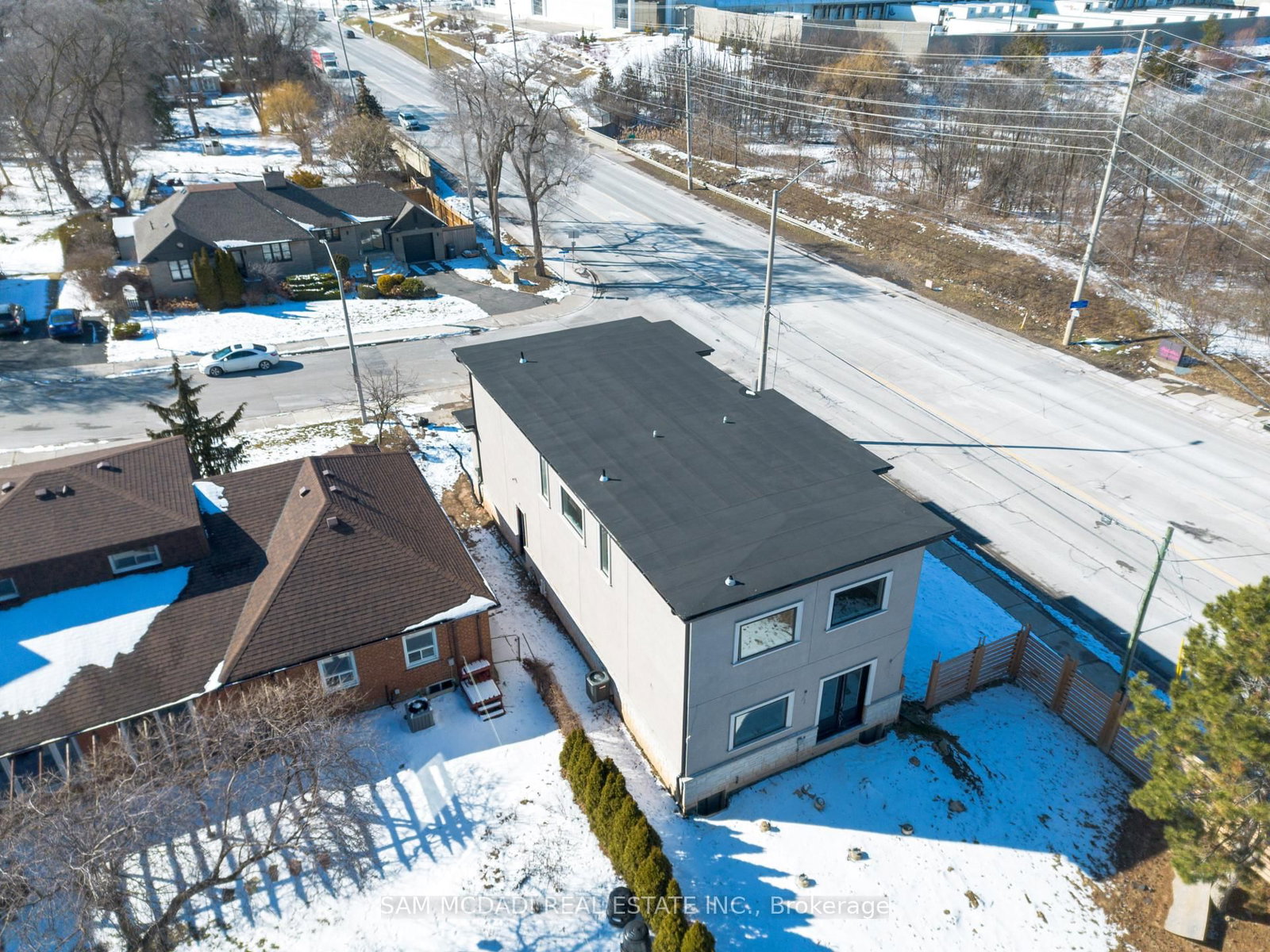 Listing Image 7