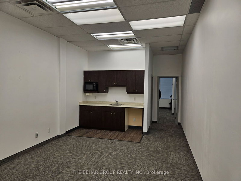 3A - 2930 Islington Ave, Toronto, M9L 2K5 | Image 3