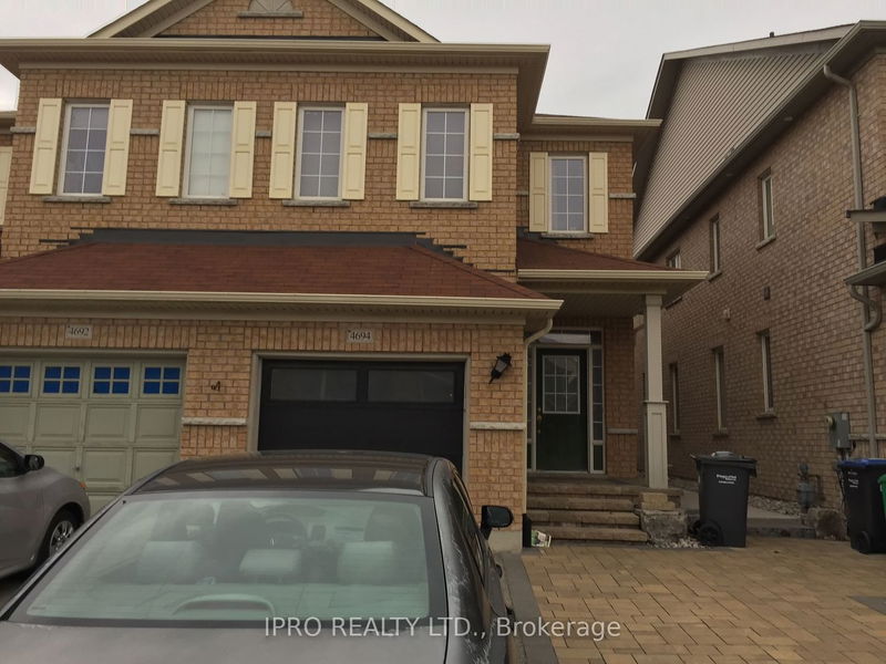 4694 Centretown Way  Mississauga, L5R 0C9 | Image 1