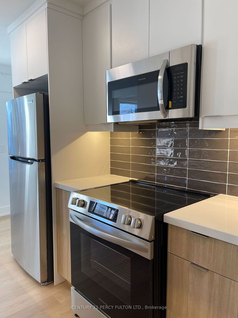 home for lease on 8-46 Montye Avenue