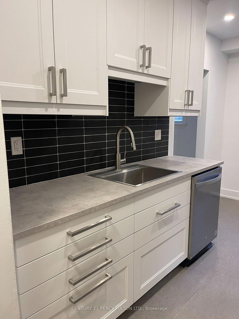 home for lease on 3-46 Montye Avenue