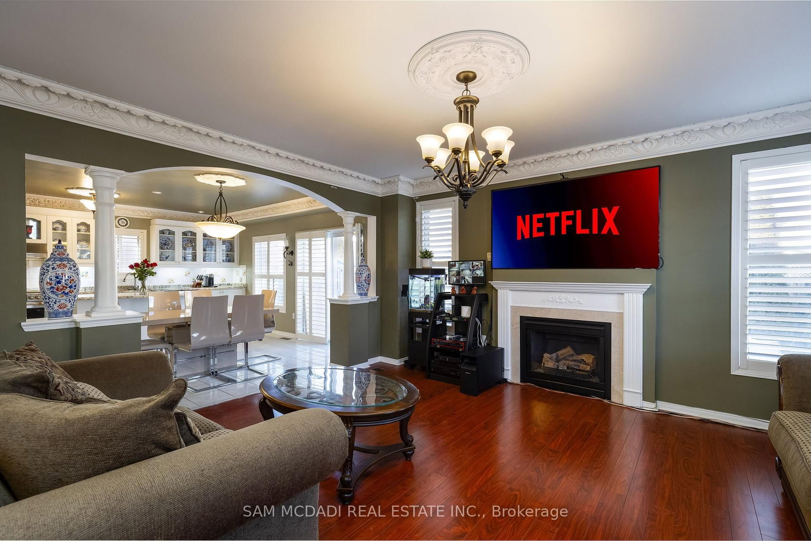 Listing Image 7