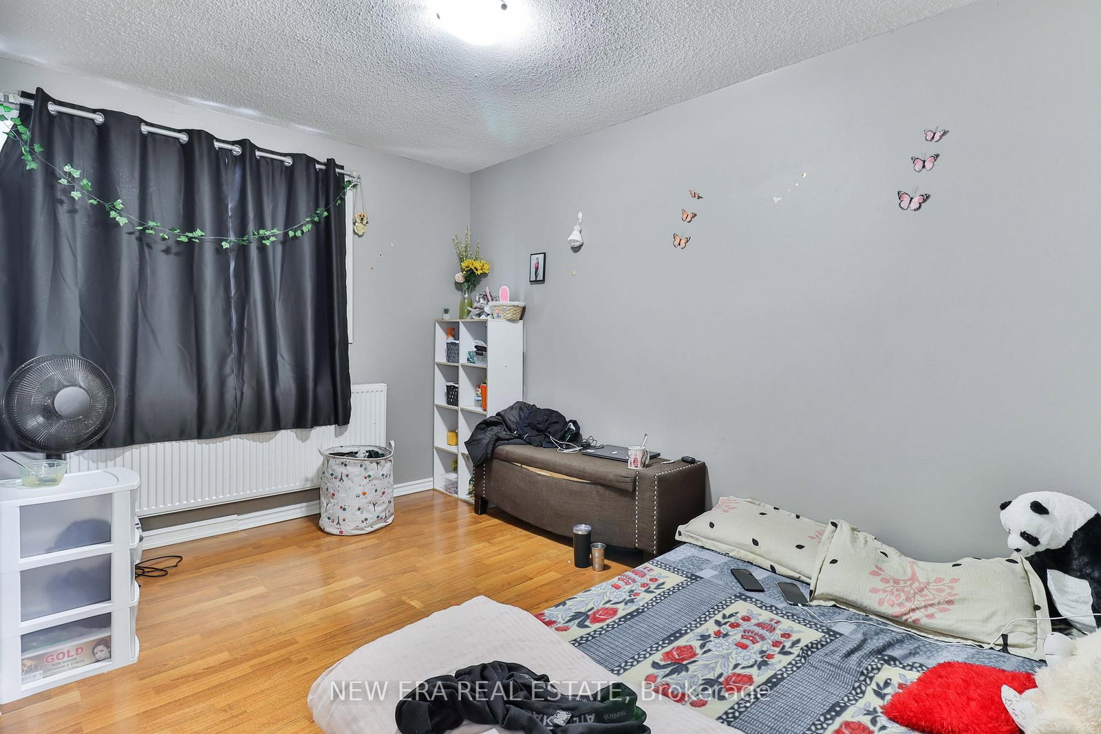 Listing Image 22