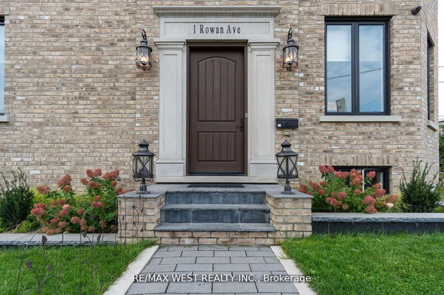 1 Rowan Avenue