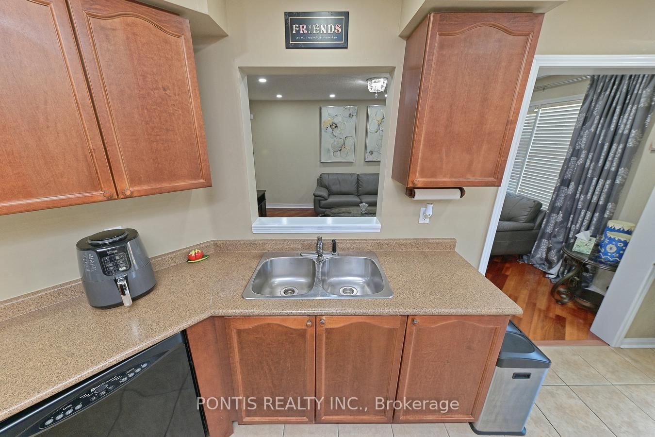 Listing Image 16