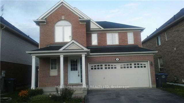 8 Dehaviland Crescent