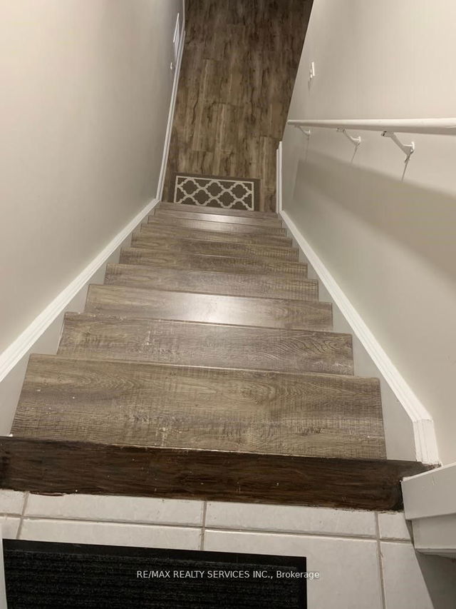 16 Amaretto Court