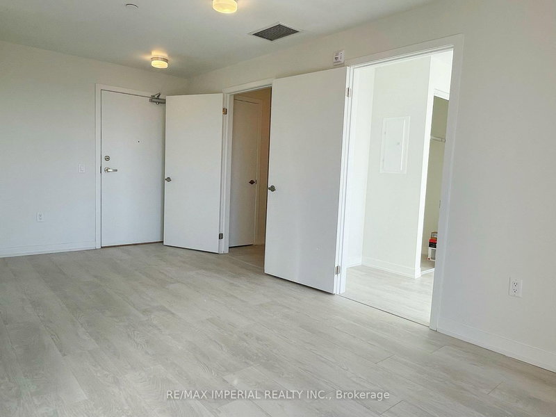 420 - 3401 Ridgeway Dr W, Mississauga, L5L 0B9 | Image 3