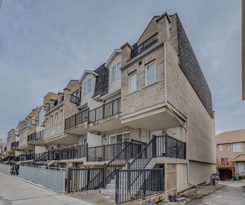 home for sale on 2037-3025 Finch Avenue W