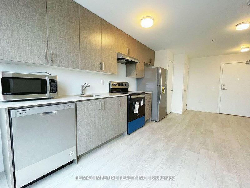 420 - 3401 Ridgeway Dr W, Mississauga, L5L 0B9 | Image 2