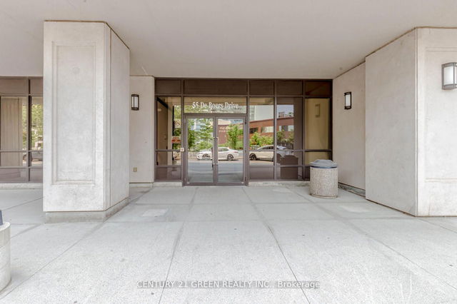 217 - 55 De Boers Drive