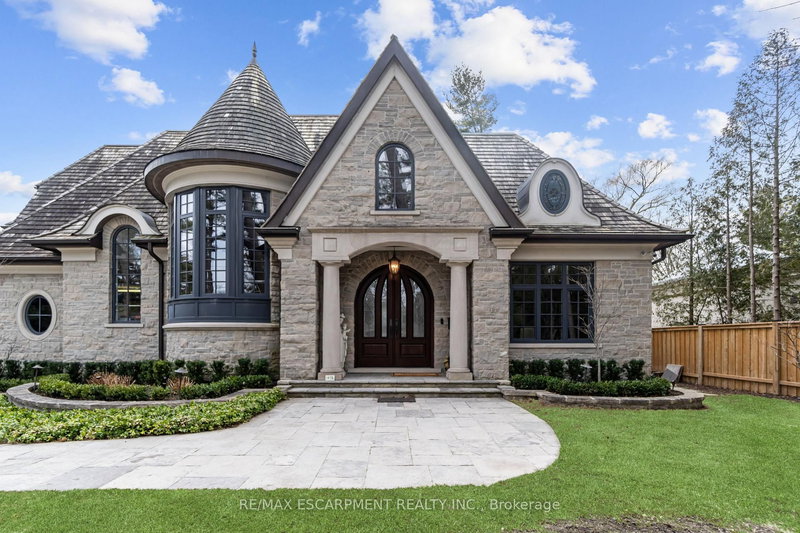 1476 Carmen Dr, Mississauga, L5G 3Z1 | Image 2