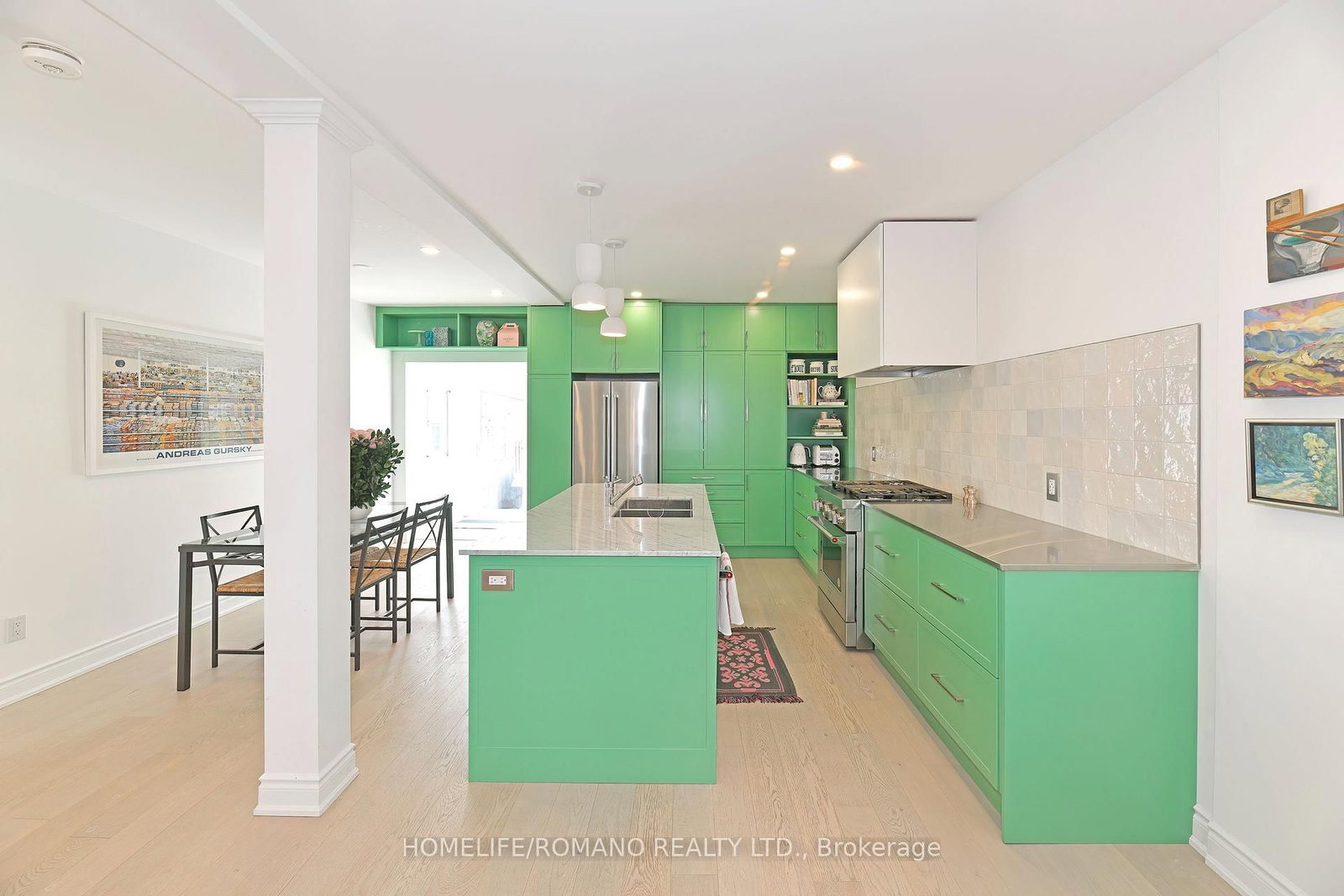 Listing Image 7