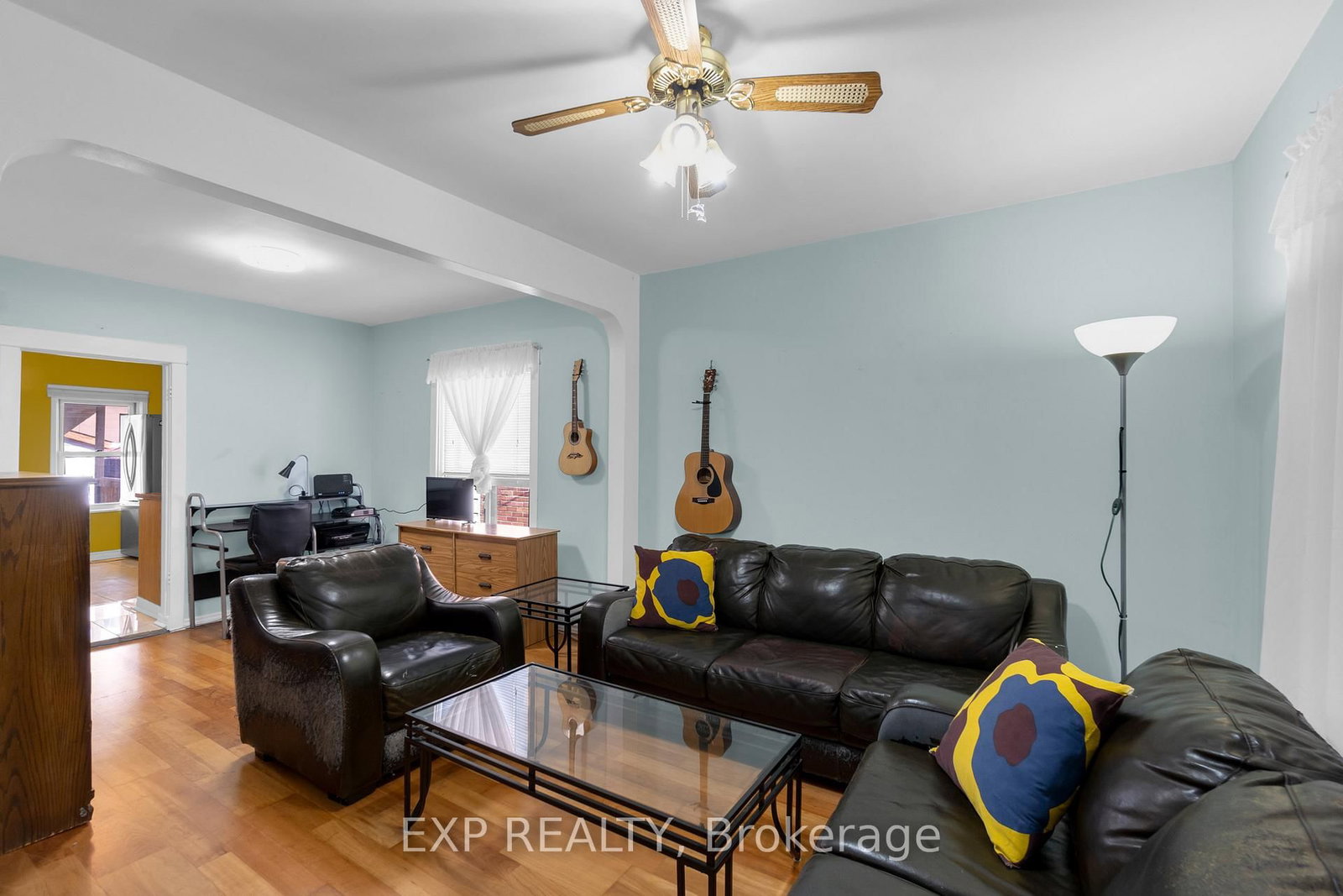 Listing Image 5