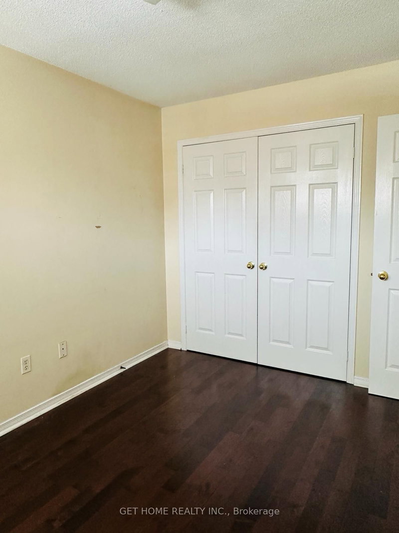 62 Charcoal Way, Brampton, L6Y 5R9 | Image 2