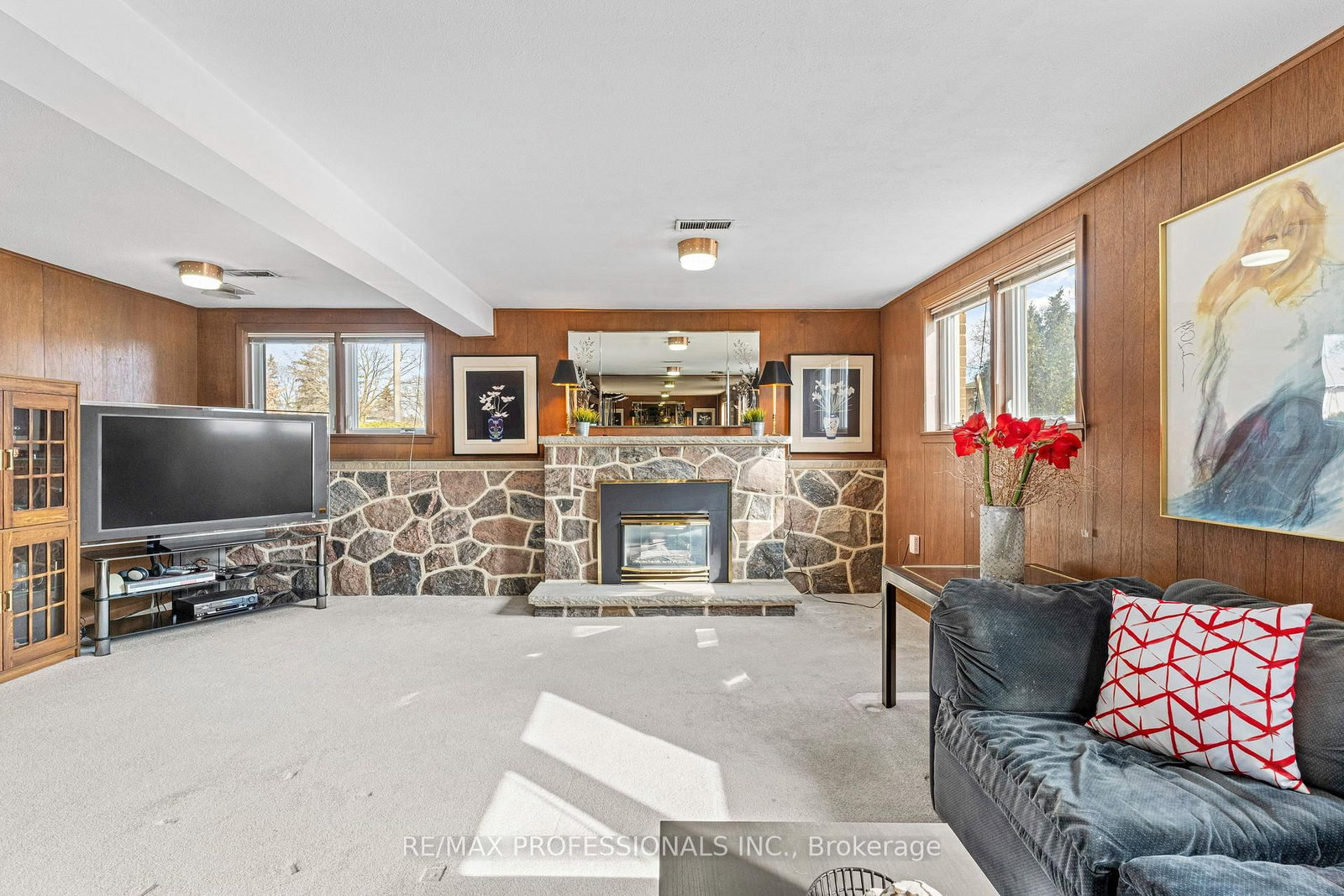 Listing Image 25