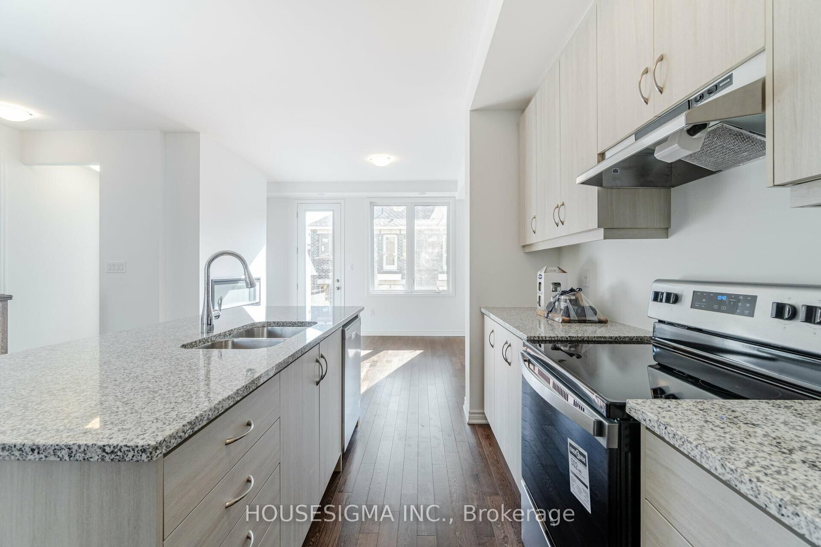 1386 Kaniv Street - Photo 19