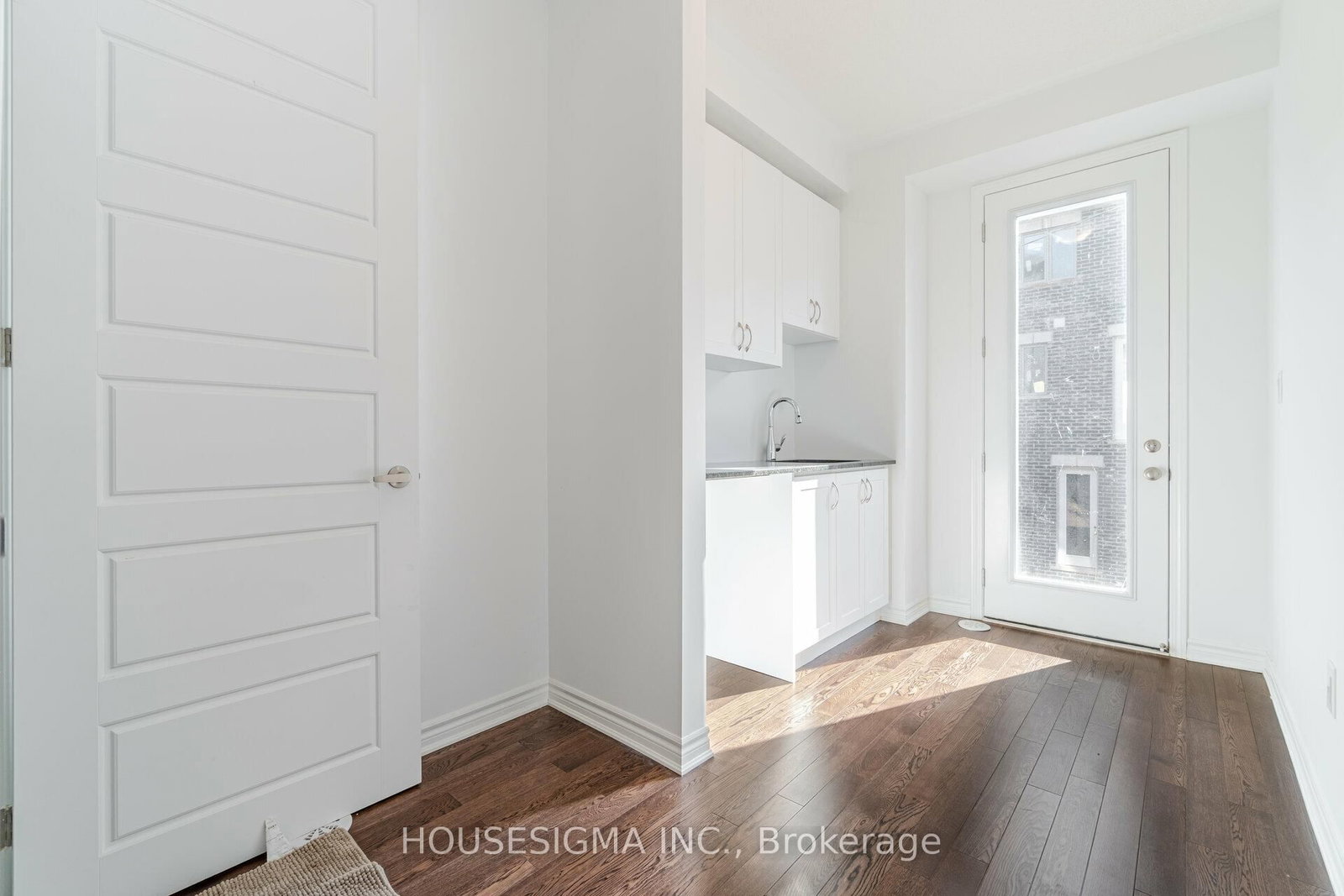 1386 Kaniv Street - Photo 6