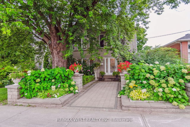 2892 Weston Road