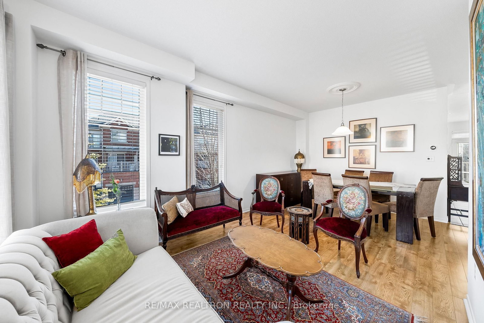 Listing Image 7