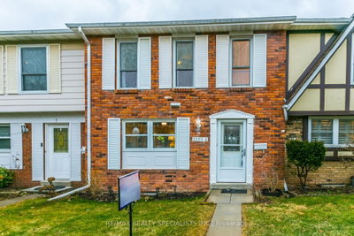 Townhouse sold at 4-2252 UPPER MIDDLE Road, Burlington, Ontario, L7P 2Z9 - Brant Hills - MLS: W8099720