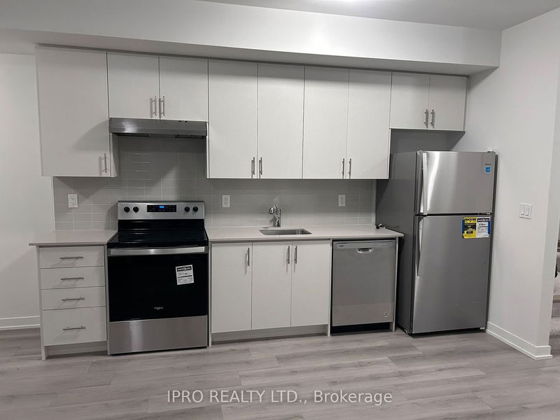 home for lease on 4-3415 Ridgeway Drive