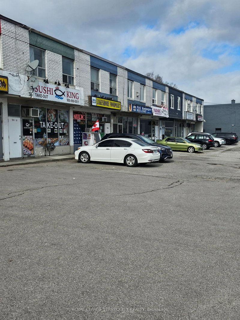 939 Lakeshore Rd E, Mississauga, L5E 1E3 | Image 2