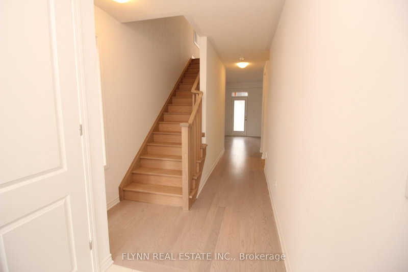 5206 viola desmond Dr, Mississauga, L5M 2S7 | Image 2