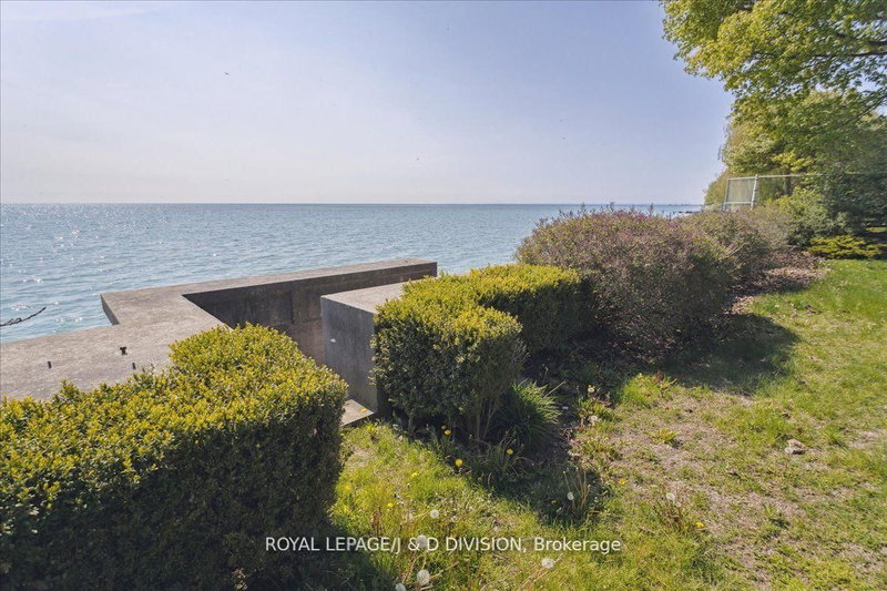 1588 Watersedge Rd, Mississauga, L5J 1A4 | Image 3