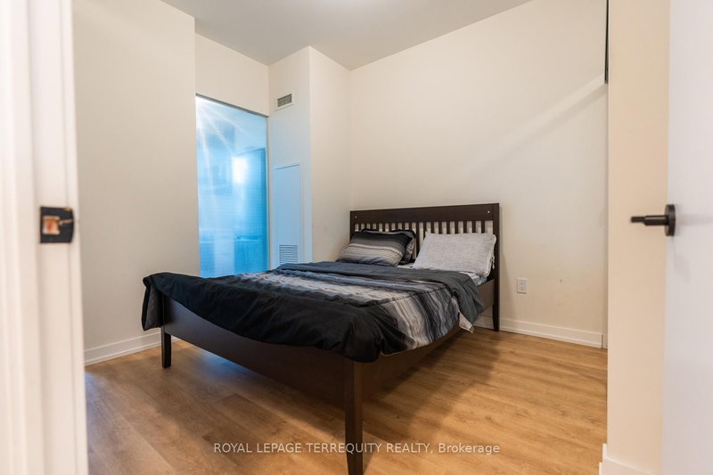 107 - 2300 St Clair Ave W, Toronto, M6N 1K8 | Image 3