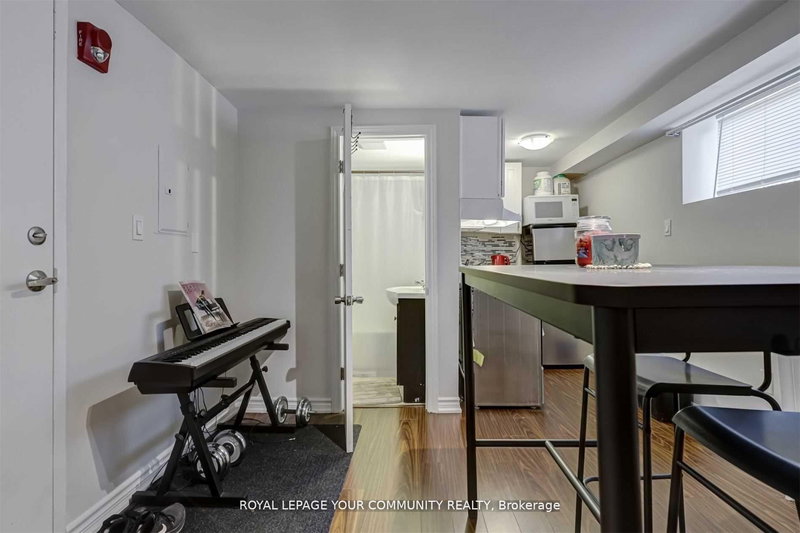 B3 - 70 Melbourne Ave, Toronto, M6K 1K7 | Image 2