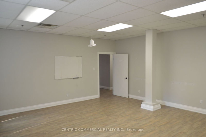 203 - 1900 Dundas St E, Mississauga, L4X 1L9 | Image 3