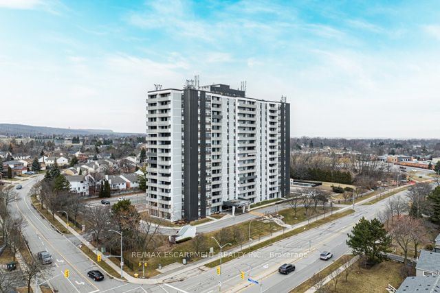 home for sale on 606-2055 Upper Middle Road