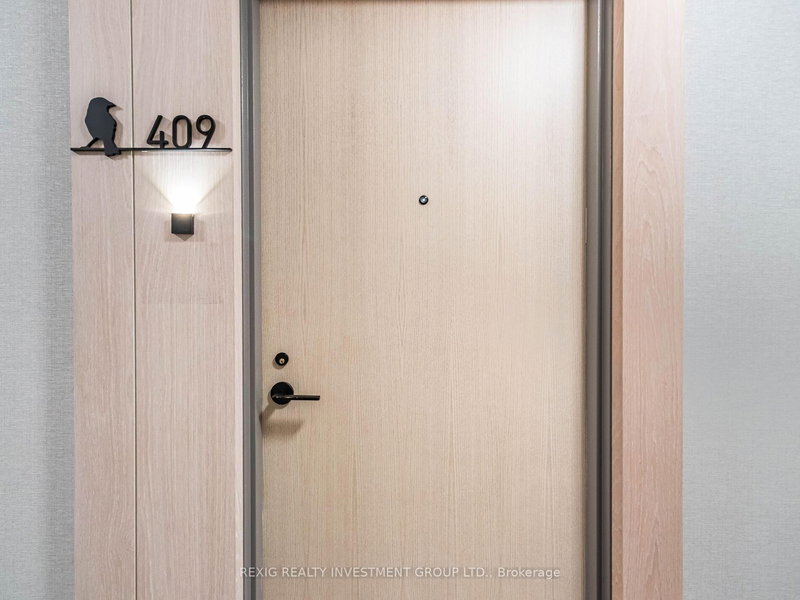 409 - 60 George Butchart Dr, Toronto, M3K 2C5 | Image 2