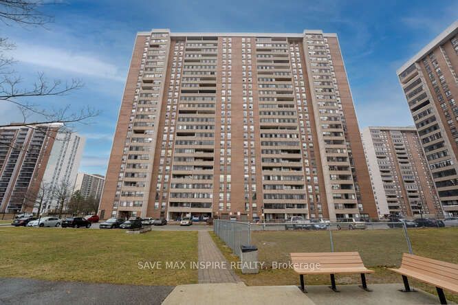 home for sale on 906-18 Knightsbridge Road